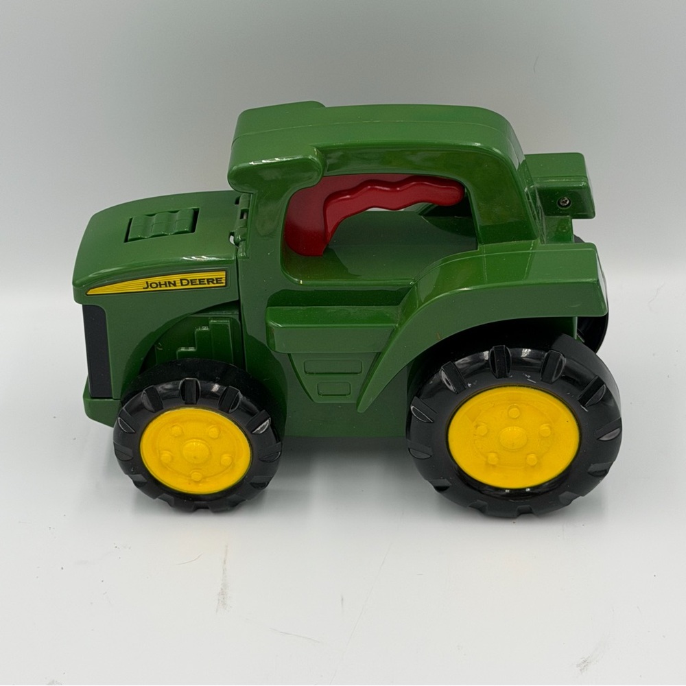 John Deere Green Tractor Flashlight Toy w/Sound by Ertl Camping Outdoors Light